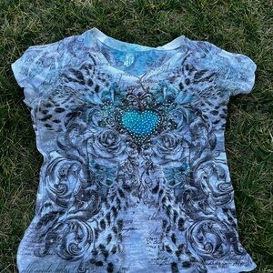 Y2K vintage Blue and black heart graphic tee w rhinestones and roses design
